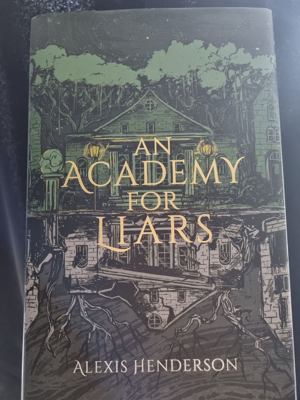 Book Review: An Academy For Liars (3.5&nbsp;stars⭐⭐⭐)